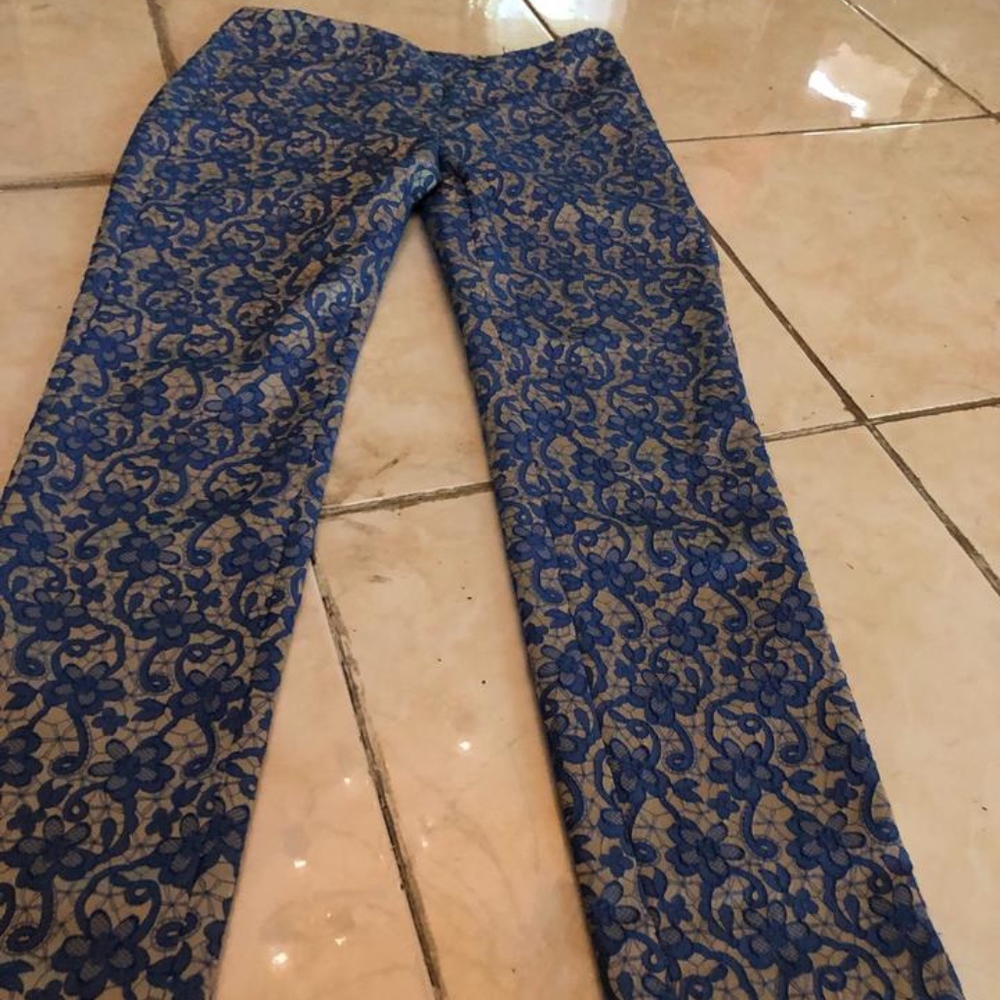 Lace style pants new size 4